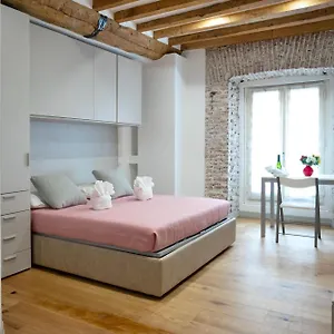 milano-suite-home.italymilanhotels.net/