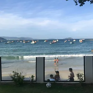 https://casa-praia-frente-ao-mar.santa-catarina-brasil.com